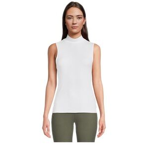 No boundaries juniors’ sleeveless mock neck T shirt